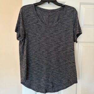 Lululemon grey low scoop neck active tee XL